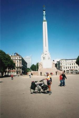 Ryga - Statua Niepodległości