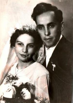 Anna i Bronisław w dniu ślubu, 1953