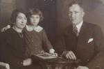 Z mamą Heleną i tatą Wojciechem - rok 1932